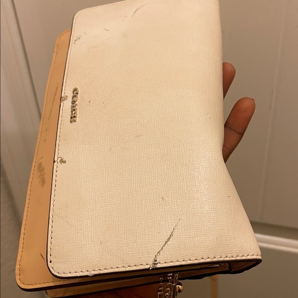 Coach, please check a picture of condition - Picture 8 of 17